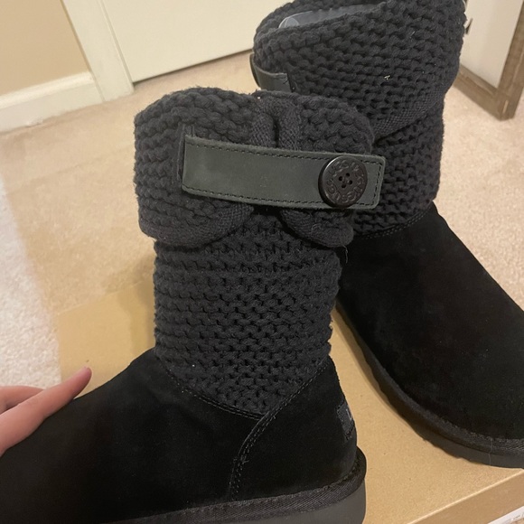 Ugg Shaina boots - Picture 3 of 6